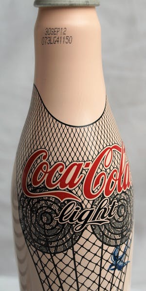 Buy Jean Paul Gaultier - 2 flesjes van blik , Coca Cola – 2012 – Limited edition? Bid from 1!