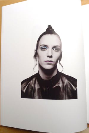 Inez van Lamsweerde - 'Photographs' kopen? Bied vanaf 25!