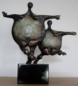 Jo Ramakers - Bronzen sculptuur: Vreugdedans (gesigneerd) kopen? Bied vanaf 995!