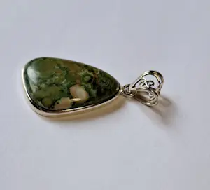 Nieuw Zilveren Hanger met Rhyoliet oftewel regenwoud jaspi kopen? Bied vanaf 30!