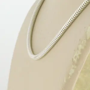 Zilveren slangen collier – 45 cm lang - 6.5 gram kaufen? Bieten Sie von 50!
