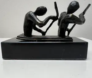 Corry Ammerlaan - Bronzen sculptuur | Aan het roeien kopen? Bied vanaf 20!
