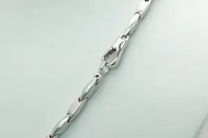 1042 - Zo goed als nieuw 14krt wit gouden collier - Infinity schakels/model kopen? Bied vanaf 790!