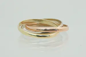 48 - Stijlvolle 14 karaats tri-color gouden dames design "trinity" ring kopen? Bied vanaf 140!