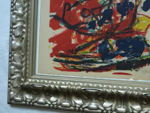 Karel Appel - Kleurenlitho ‘Musique Barbare’ in een barbaarse lijst – 1963 – Lijst, 50 x 60 cm kopen? Bied vanaf 10!