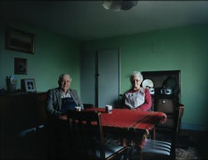 Bert Teunissen - C-Print, Europeans at Home, United Kingdom - Ingelijst (Zeer groot en zwaar) kopen? Bied vanaf 100!
