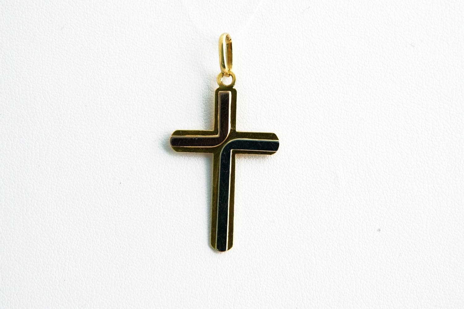 190 - Bijzondere 18 krt tri-color gouden kruis hanger. kopen? Bied vanaf 90!