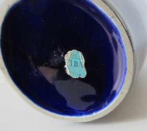 Curiosa - C.C. Alba Ceramica Oviedo - Grote blauwe vaas met sterling zilveren decoratie kopen? Bied vanaf 1!