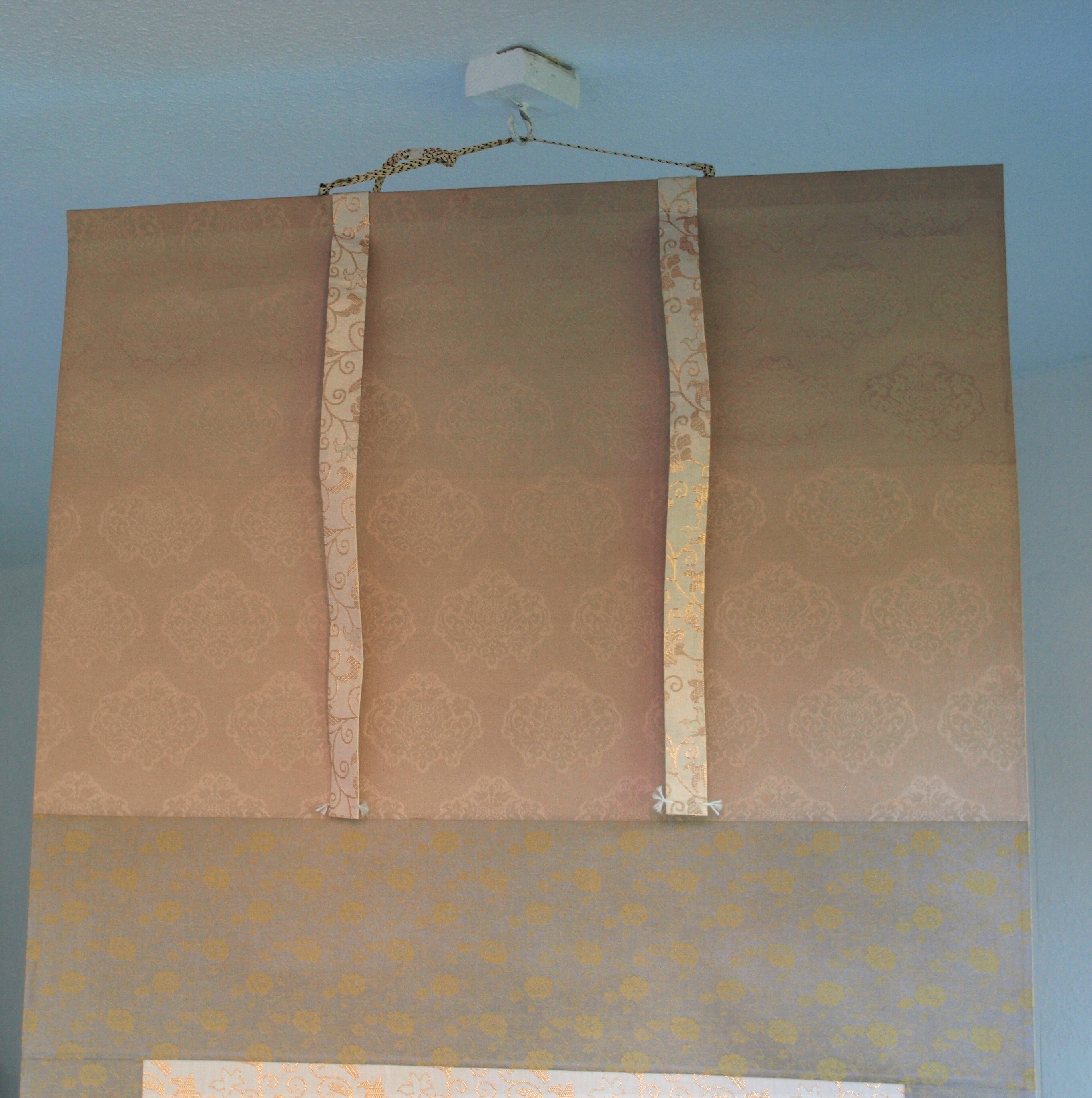 Niet of onleesbaar gesigneerd - Japanse scroll , Paard - Inkt en verf op doek, opgerold op houten stok kopen? Bied vanaf 1!