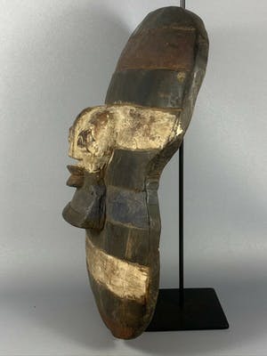 Songye - 200403 - African KIFWEBE shield from the Songye - Congo. kopen? Bied vanaf 45!