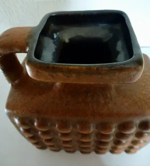 Niet of onleesbaar gesigneerd - VEB Haldensleben 4074 Fat Lava blokvaas. kopen? Bied vanaf 1!