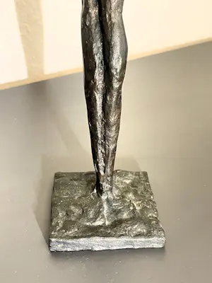 Buy Bernd Rosenheim - "Stehende" Bronze 70 Jahre unsigniert Unikat? Bid from 440!