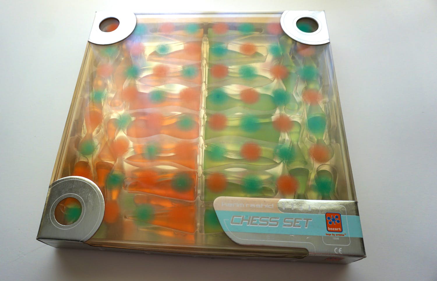 Karim Rashid - orange & green chess set by bozart kopen? Bied vanaf 300!
