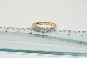 37 - Beneden wettelijk bicolor goud gehalte diamanten rijring met ca 0.25 crt kopen? Bied vanaf 180!