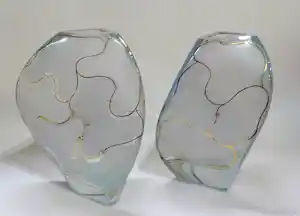 Krosno Glass S.A. - 2 zwaar kristallen vazen verkocht voor € 45!