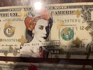 Death NYC - 1&2 Dollarbiljet God save the Queen Kate Moss kopen? Bied vanaf 149!