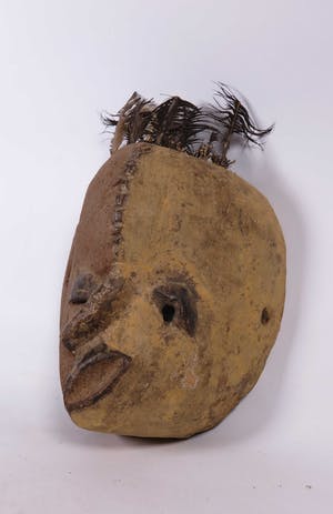 Pende - Hout, Oud Mbuyu-masker met veren kopen? Bied vanaf 1!