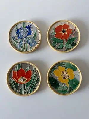 Faience- en Tegelfabriek Westraven - 12 polychrome geglazuurde cloisonné-onderzetters Dirk Zwanink tussen 1923-1934 kopen? Bied vanaf 100!