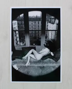 Helmut Newton - "Suzy at home, Paris" - 1974 kopen? Bied vanaf 120!
