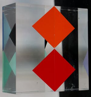 Yaacov Agam - Gesigneerde en genummerde sculptuur van plexiglas kopen? Bied vanaf 299!