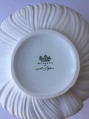 Rosenthal - Martin Freyer Plissévaasje (knoflook) wit, biscuit porselein h 12 cm kopen? Bied vanaf 79!