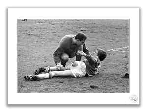 Pim Westerweel - 'Piëta' - Johan Cruyff en Eddy Pieters Graafland 1969 Ajax-Fyenoord verkocht voor € 109!