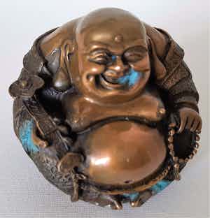 Niet of onleesbaar gesigneerd - Een bronzen beeld van Hotei verkocht voor € 1!