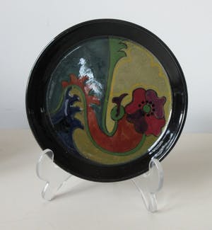 Plateelbakkerij Zuid-Holland - Twee glansplatelen schotels uit 1922 kopen? Bied vanaf 35!