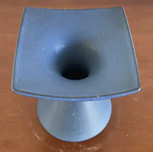 Zweitse Landsheer - Cor Unum - Kunstaardewerken Blauw Bouquet vaasje kopen? Bied vanaf 20!