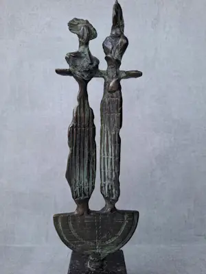 Desiree Tonnaer - Brons sculptuur op sokkel. kopen? Bied vanaf 295!