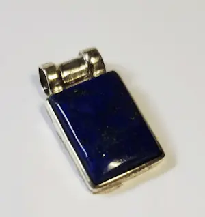 Nieuwe hanger met Diepblauwe lapis, kopen? Bied vanaf 65!