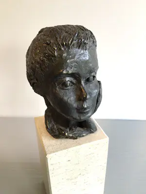 Astrid Veldhuyzen-Koppen - Sculptuur “ Luisteren “ kopen? Bied vanaf 59!