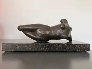 Brons (Onbekend) - Liggende vrouw kopen? Bied vanaf 60!