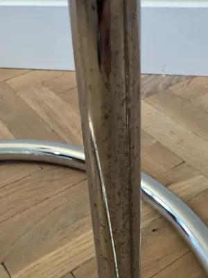 Eileen Gray - Toegeschreven verstelbare bijzettafel E 1027 kopen? Bied vanaf 175!