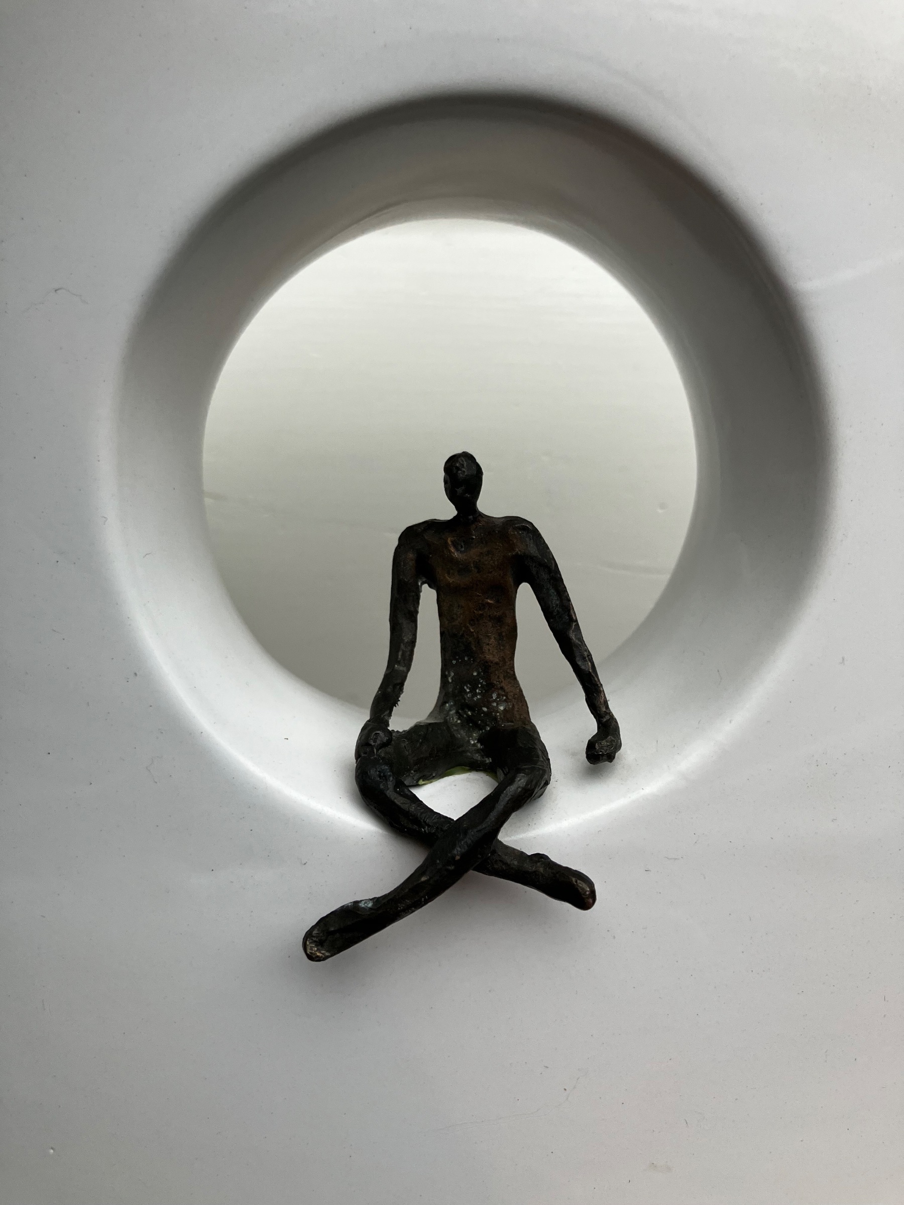 Corry Ammerlaan - Design vaas met bronzen beeldje kopen? Bied vanaf 50!
