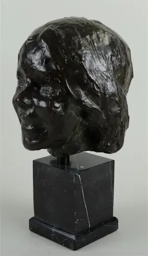 Rik Wouters - Bronzen beeld: La petite rieuse kaufen? Bieten Sie von 1295!