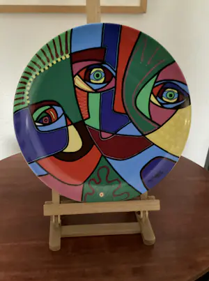 Plateelbakkerij Schoonhoven - Marianne Naerebout. “Happy Spirit” kopen? Bied vanaf 100!