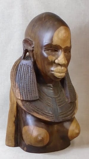 Niet of onleesbaar gesigneerd - Borstbeeld, Massai-vrouw kopen? Bied vanaf 10!