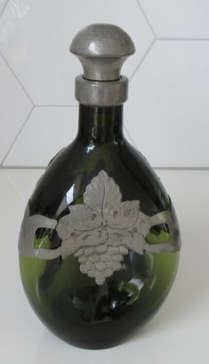 Georg Nilsson - Flesgroene glazen knijpfles/wijnkaraf met tinnen beslag - Gero & Leerdam kopen? Bied vanaf 35!