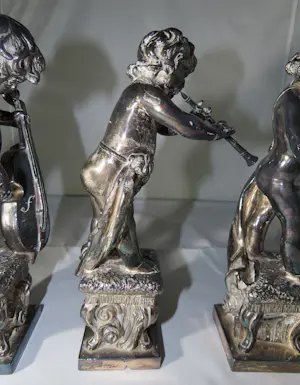 Antieke engel beelden met muziekinstrument (3x), zilver op gips, 1940-1950 kopen? Bied vanaf 495!