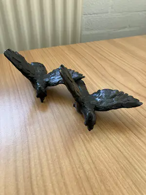 Brons (Onbekend) - Massief bronzen beeld van 2 vogels in vlucht. kopen? Bied vanaf 45!