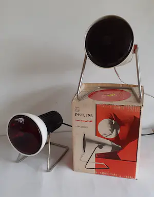 AcheterPhilips - Philips - Twee stuks infrarood lampen? Enchérissez de 1!
