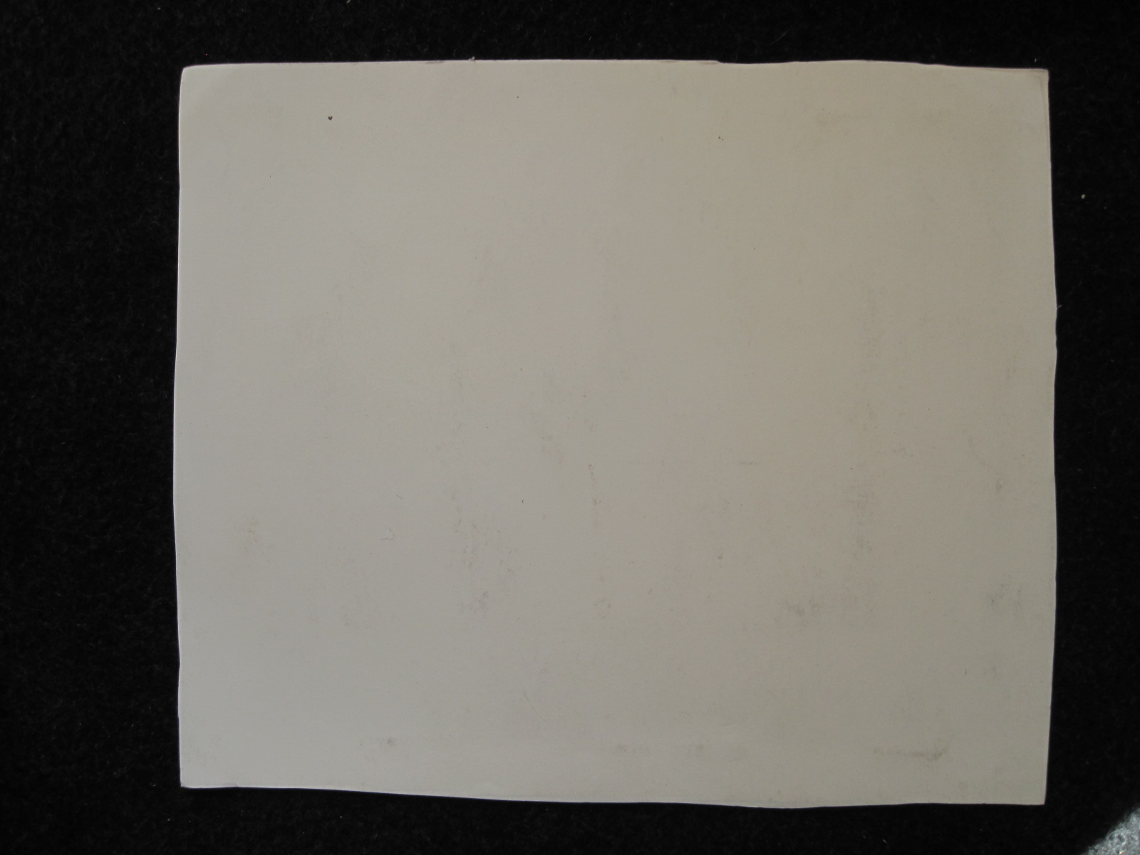 Niet of onleesbaar gesigneerd - Leuke gesigneerde Ets "Echtpaar op de bank"  kopen? Bied vanaf 1!