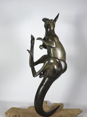 Martin Hogeweg - Brons, Kangoeroe kopen? Bied vanaf 1250!