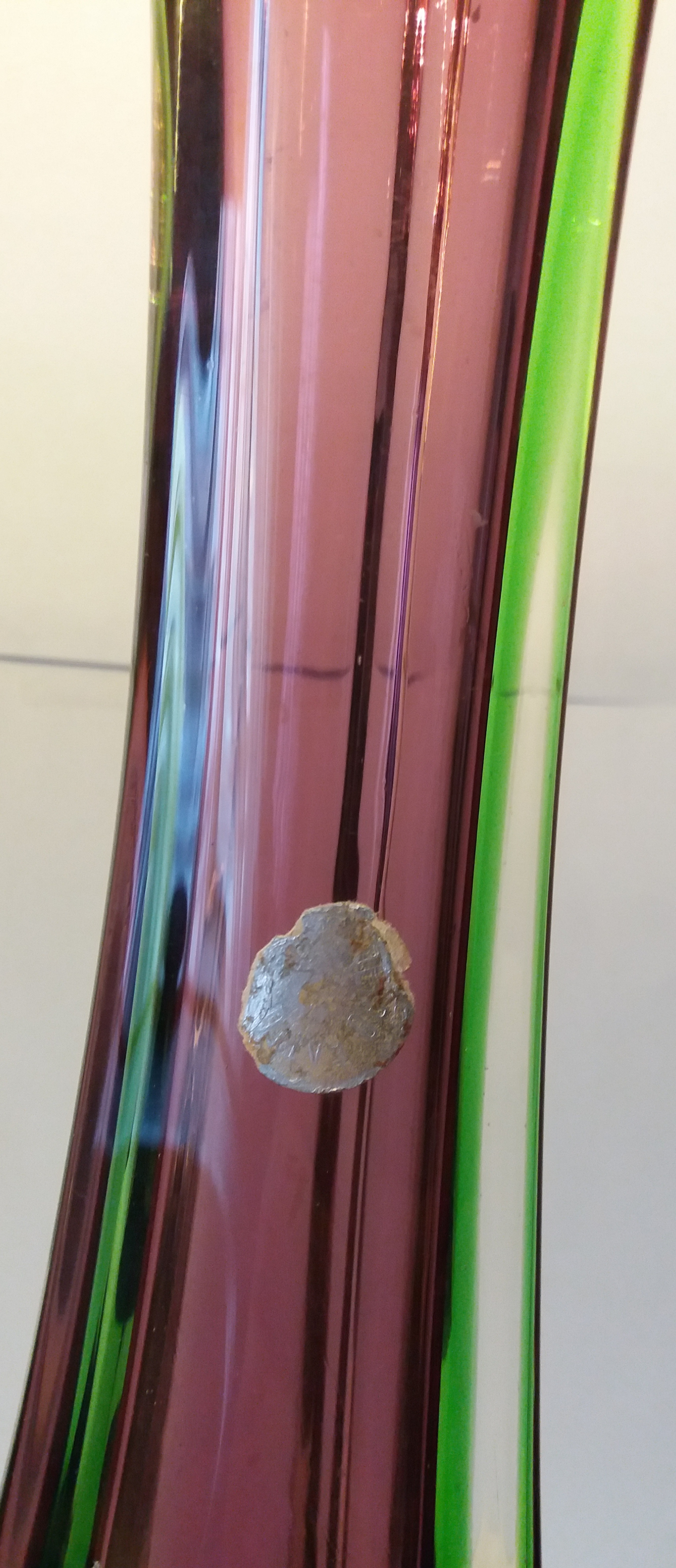 Niet of onleesbaar gesigneerd - paars groene Murano vaas kopen? Bied vanaf 1!