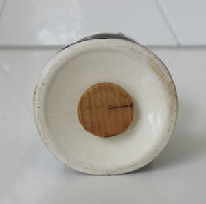 Niet of onleesbaar gesigneerd - Art deco zwart wit aardewerken olie- en azijn Stel kopen? Bied vanaf 10!