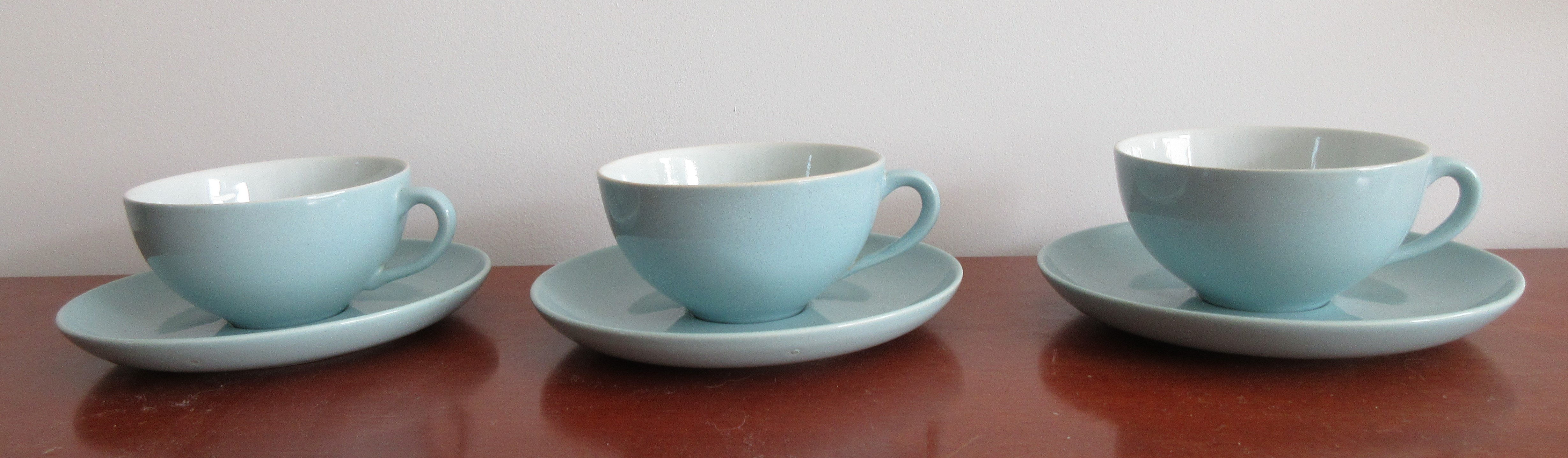 Willem de Vries - Willem de Vries voor Fris Edam - 13 onderdelen servies Symfonie - Prinsesse blau kopen? Bied vanaf 35!