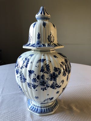 Niet of onleesbaar gesigneerd - Delfts Blauwe dekselpot, dekselvaas kopen? Bied vanaf 1!