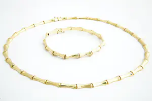 83- Magnifieke 18 Krt  gouden SET (collier & armband) -  Bamboe-schakel kopen? Bied vanaf 1140!