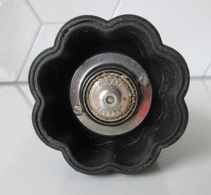 Alessandro Mendini - Zwarte - oud roze pepermolen 'Anna G' uitvoering Alessi kopen? Bied vanaf 23!